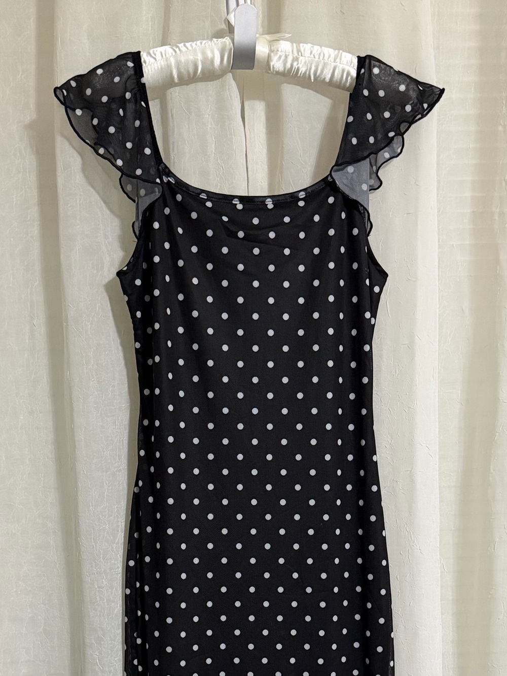 Amazon S Black White Polka Dot Cinched Ruffle Sleeve Maxi Dress - Picture 3 of 9